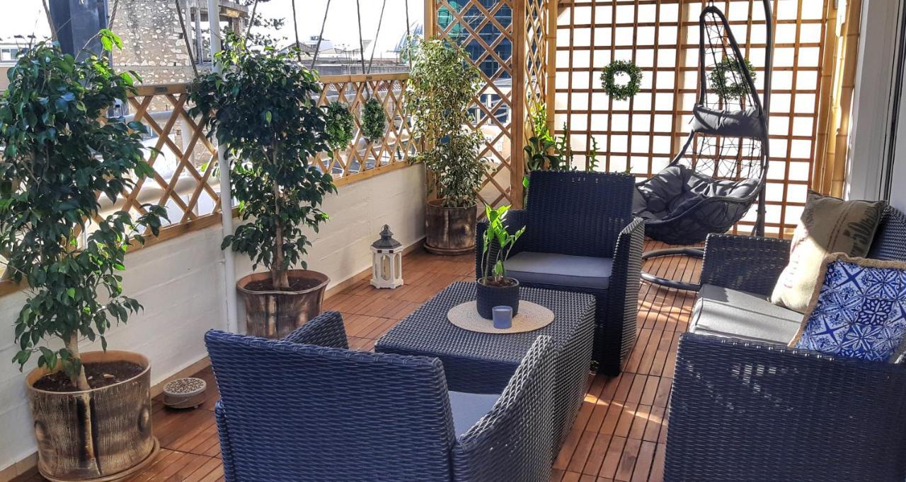 Ρetipe Penthouse Apartment With Spacious Balcony In Heraklion Center Екстериор снимка